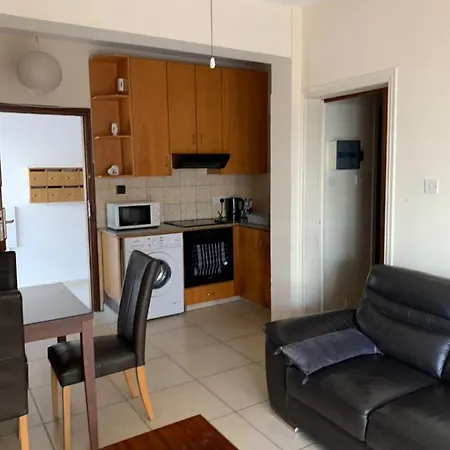 Nondas Hill A Apartment *